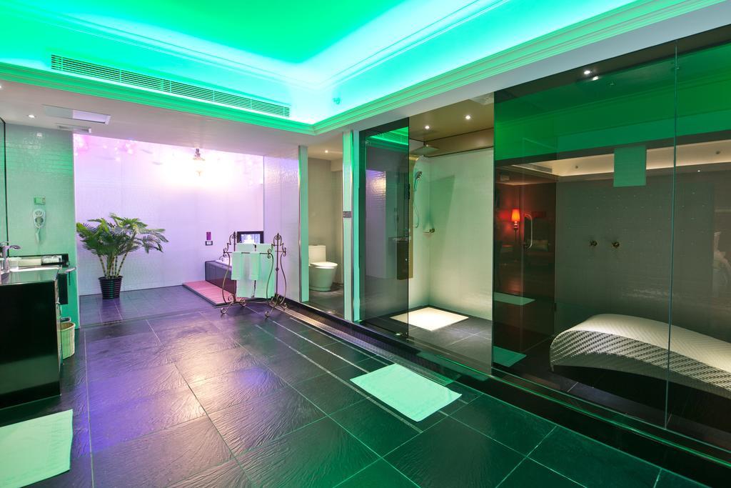 The Royal Pinnacle Hotel Doumen Rum bild