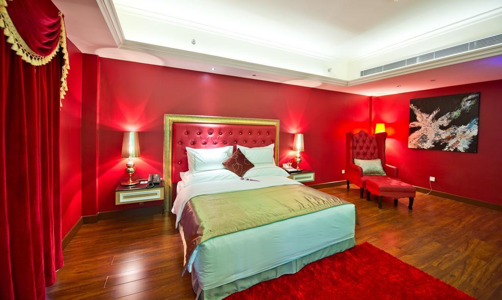 The Royal Pinnacle Hotel Doumen Rum bild